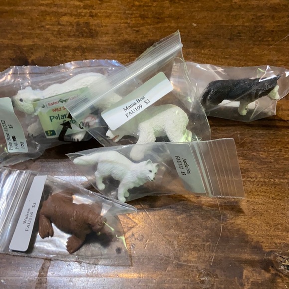 Safari Ltd Group of Arctic Animals NWT - Picture 2 of 11